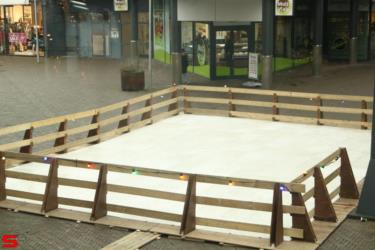 [Activiteiten en Festiviteiten] :: Schaatsbaan Bieshof 2023 dag 1 (9)