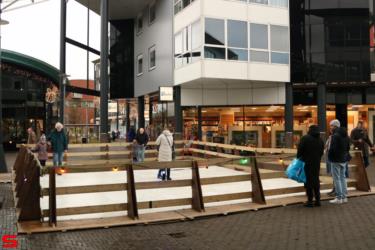 [Activiteiten en Festiviteiten] :: Schaatsbaan Bieshof 2023 dag 1 (12)
