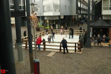 [Activiteiten en Festiviteiten] :: Schaatsbaan Bieshof 2023 dag 1 (16)
