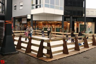 [Activiteiten en Festiviteiten] :: Schaatsbaan Bieshof 2023 dag 1 (9)
