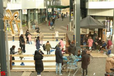 [Activiteiten en Festiviteiten] :: Schaatsbaan Bieshof 2023 dag 2 (12)