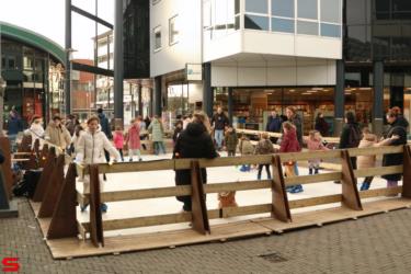 [Activiteiten en Festiviteiten] :: Schaatsbaan Bieshof 2023 dag 2 (17)