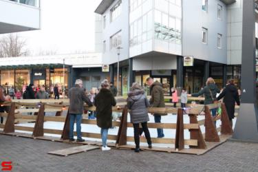 [Activiteiten en Festiviteiten] :: Schaatsbaan Bieshof 2023 dag 3 (11)