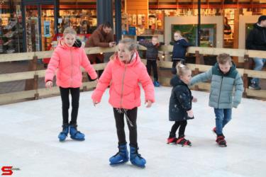 [Activiteiten en Festiviteiten] :: Schaatsbaan Bieshof 2023 dag 3 (12)