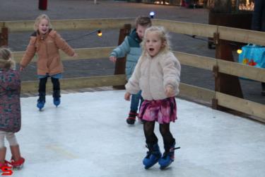 [Activiteiten en Festiviteiten] :: Schaatsbaan Bieshof 2023 dag 3 (17)
