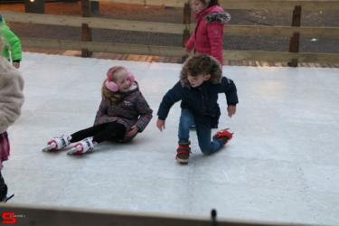 [Activiteiten en Festiviteiten] :: Schaatsbaan Bieshof 2023 dag 3 (9)