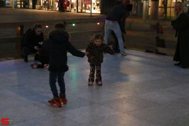 [Activiteiten en Festiviteiten] :: Schaatsbaan Bieshof 2023 dag 3 (5)