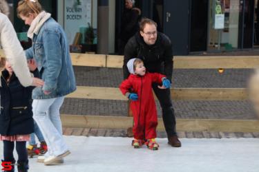 [Activiteiten en Festiviteiten] :: Schaatsbaan Bieshof 2023 dag 4 (8)