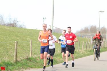 [Activiteiten en Festiviteiten] :: Riwal Halve Marathon 10km (26)