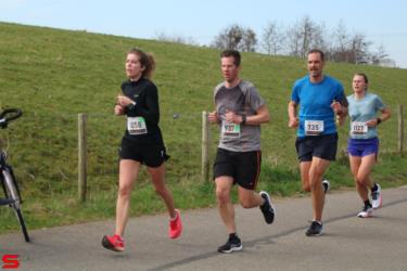 [Activiteiten en Festiviteiten] :: Riwal Halve Marathon 10km (30)