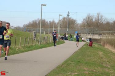 [Activiteiten en Festiviteiten] :: Riwal Halve Marathon 10km (27)