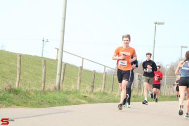 [Activiteiten en Festiviteiten] :: Riwal Halve Marathon 10km (28)