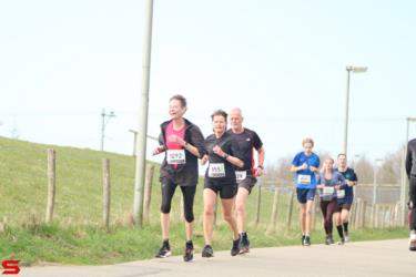 [Activiteiten en Festiviteiten] :: Riwal Halve Marathon 10km (28)