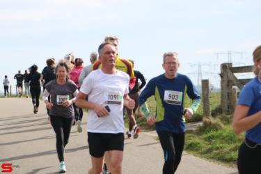 [Activiteiten en Festiviteiten] :: Riwal Halve Marathon 10km (25)
