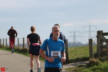 [Activiteiten en Festiviteiten] :: Riwal Halve Marathon 10km (37)