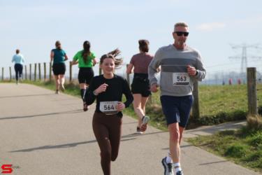 [Activiteiten en Festiviteiten] :: Riwal Halve Marathon 10km (26)