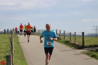 [Activiteiten en Festiviteiten] :: Riwal Halve Marathon 10km (28)