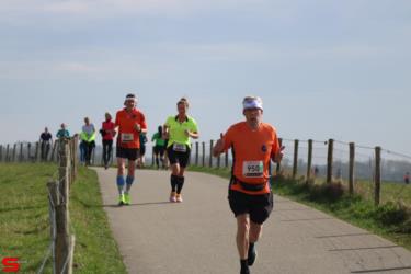 [Activiteiten en Festiviteiten] :: Riwal Halve Marathon 10km (30)