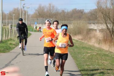 [Activiteiten en Festiviteiten] :: Riwal Halve Marathon hm (39)