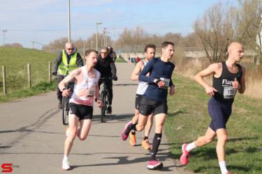 [Activiteiten en Festiviteiten] :: Riwal Halve Marathon hm (47)