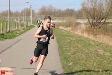 [Activiteiten en Festiviteiten] :: Riwal Halve Marathon hm (37)