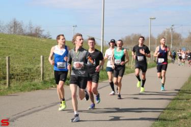 [Activiteiten en Festiviteiten] :: Riwal Halve Marathon hm (38)