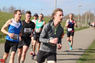 [Activiteiten en Festiviteiten] :: Riwal Halve Marathon hm (40)