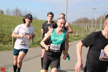 [Activiteiten en Festiviteiten] :: Riwal Halve Marathon hm (43)