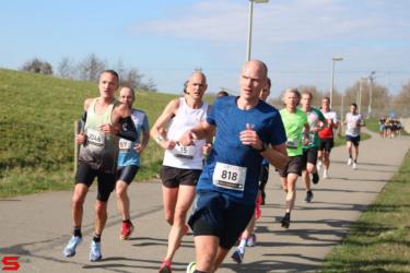 [Activiteiten en Festiviteiten] :: Riwal Halve Marathon hm (38)
