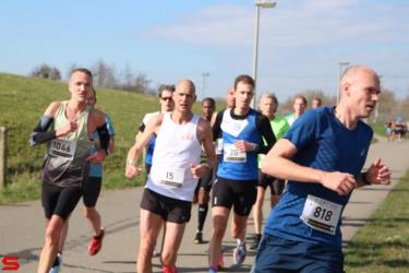 [Activiteiten en Festiviteiten] :: Riwal Halve Marathon hm (39)