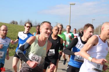 [Activiteiten en Festiviteiten] :: Riwal Halve Marathon hm (41)