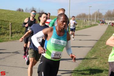 [Activiteiten en Festiviteiten] :: Riwal Halve Marathon hm (43)