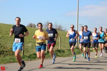 [Activiteiten en Festiviteiten] :: Riwal Halve Marathon hm (51)
