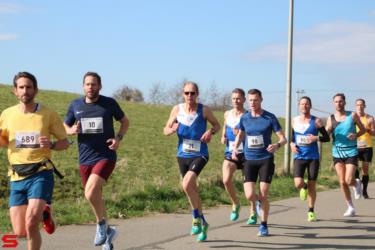 [Activiteiten en Festiviteiten] :: Riwal Halve Marathon hm (37)