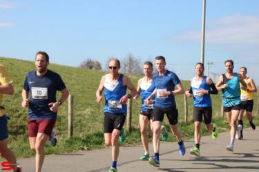 [Activiteiten en Festiviteiten] :: Riwal Halve Marathon hm (38)