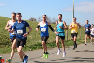 [Activiteiten en Festiviteiten] :: Riwal Halve Marathon hm (40)