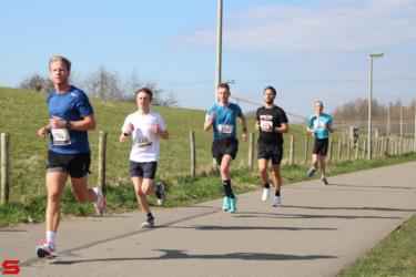 [Activiteiten en Festiviteiten] :: Riwal Halve Marathon hm (43)