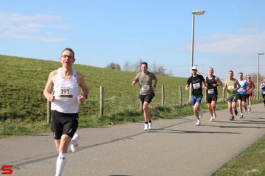 [Activiteiten en Festiviteiten] :: Riwal Halve Marathon hm (42)