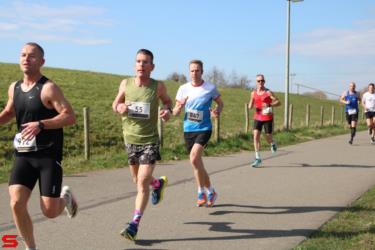 [Activiteiten en Festiviteiten] :: Riwal Halve Marathon hm (47)