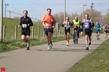 [Activiteiten en Festiviteiten] :: Riwal Halve Marathon hm (51)