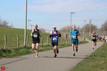 [Activiteiten en Festiviteiten] :: Riwal Halve Marathon hm (42)