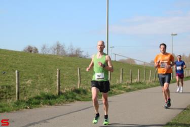 [Activiteiten en Festiviteiten] :: Riwal Halve Marathon hm (38)