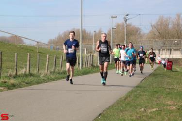 [Activiteiten en Festiviteiten] :: Riwal Halve Marathon hm (44)