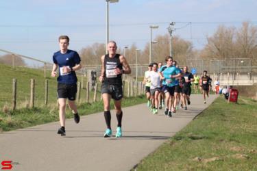 [Activiteiten en Festiviteiten] :: Riwal Halve Marathon hm (45)