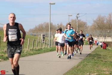 [Activiteiten en Festiviteiten] :: Riwal Halve Marathon hm (48)