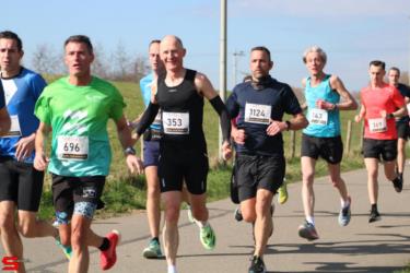 [Activiteiten en Festiviteiten] :: Riwal Halve Marathon hm (40)