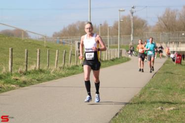 [Activiteiten en Festiviteiten] :: Riwal Halve Marathon hm (49)