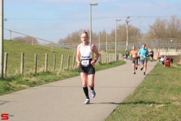 [Activiteiten en Festiviteiten] :: Riwal Halve Marathon hm (50)
