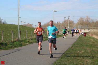[Activiteiten en Festiviteiten] :: Riwal Halve Marathon hm (40)