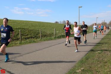 [Activiteiten en Festiviteiten] :: Riwal Halve Marathon hm (39)